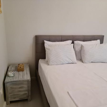 The Grey Apartment Pórto Ráfti Екстериор снимка